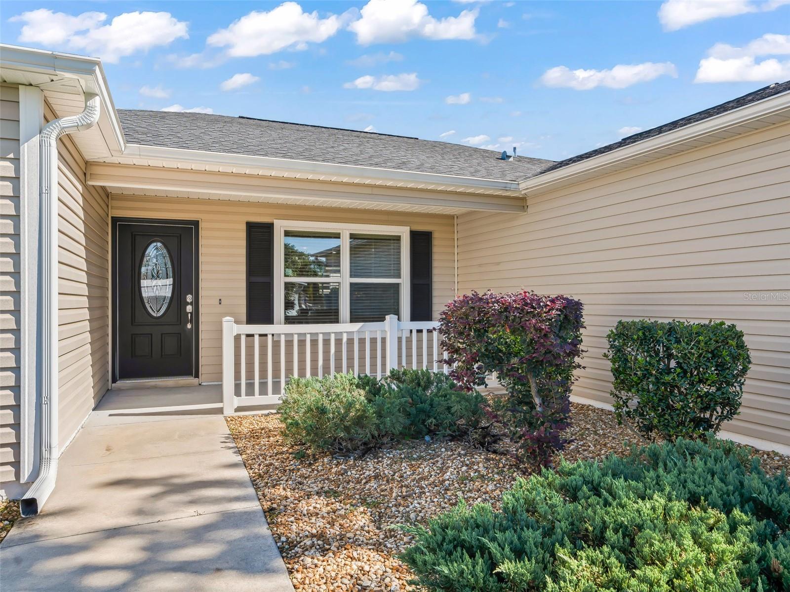 Image 2 of 37 For 828 Silver Oak Avenue