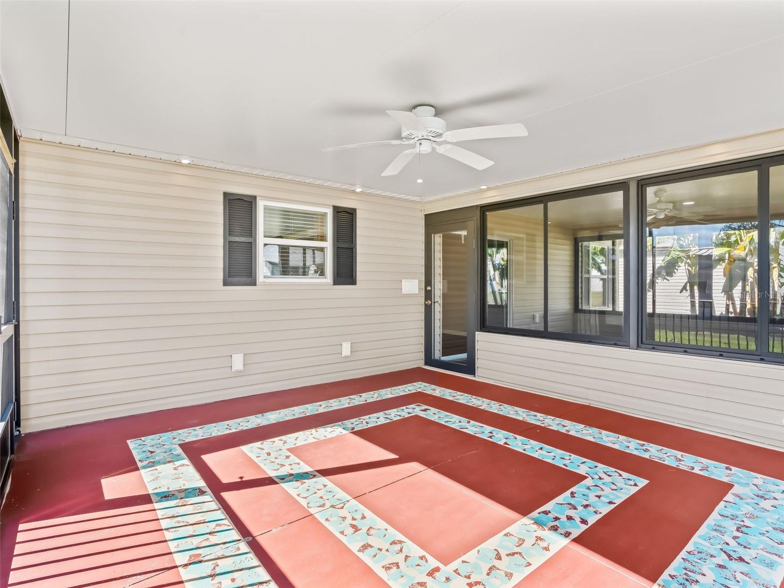 Image 30 of 37 For 828 Silver Oak Avenue