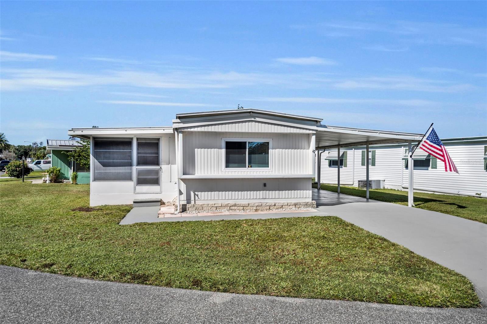 Image 2 of 45 For 47 Hawaiian Way