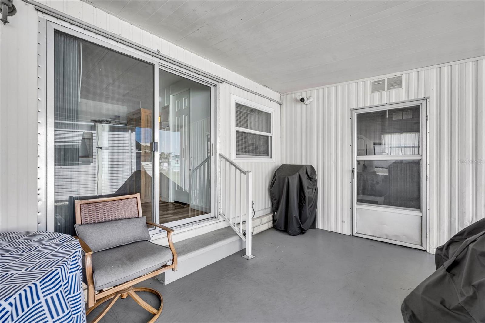 Image 4 of 45 For 47 Hawaiian Way