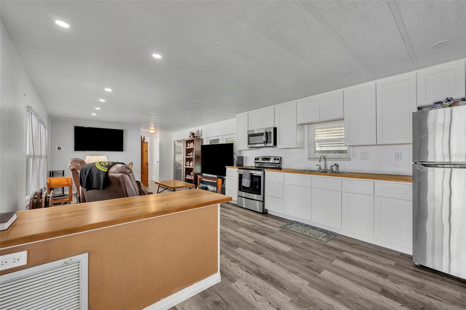 Image 5 of 45 For 47 Hawaiian Way