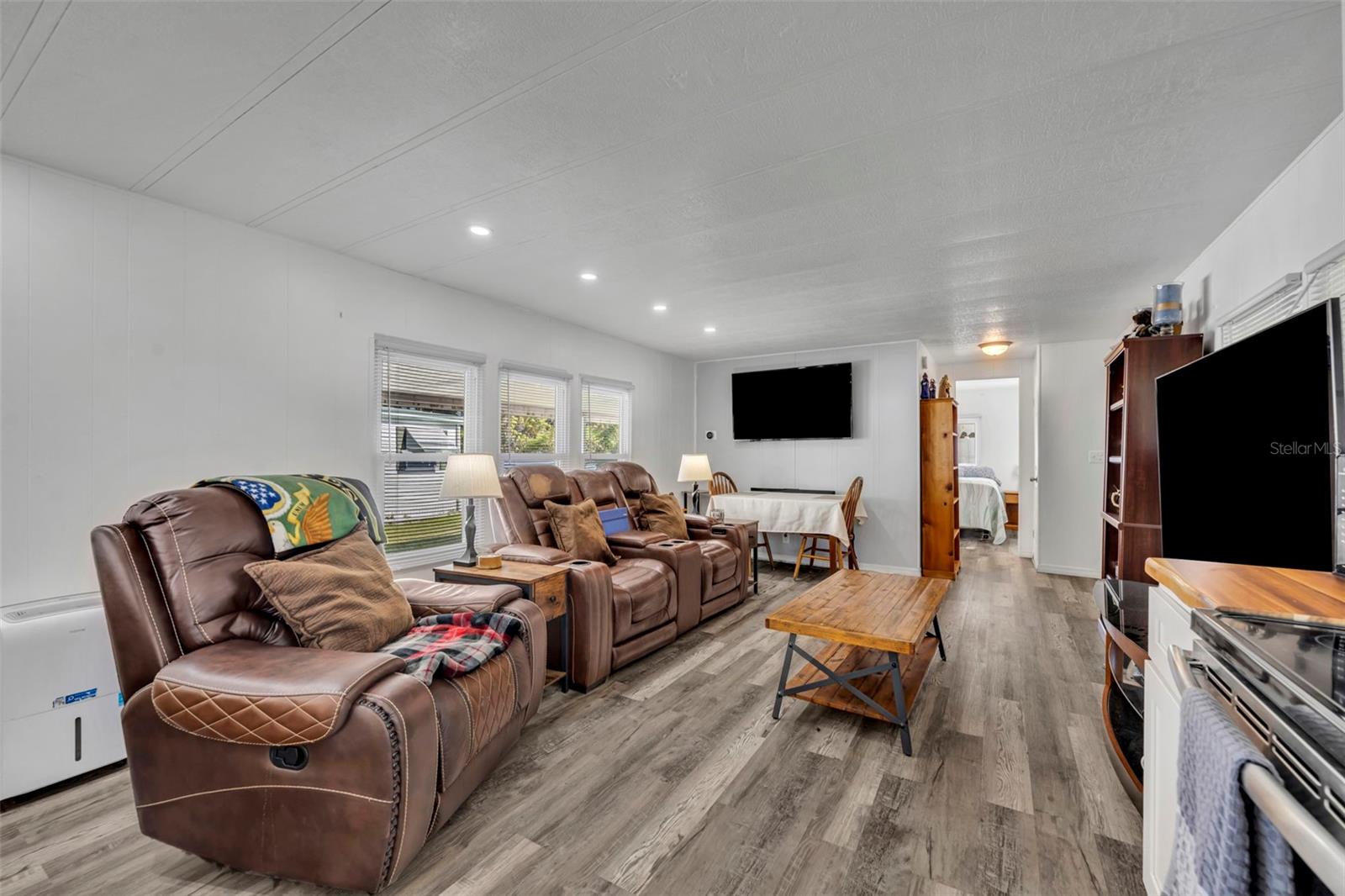 Image 7 of 45 For 47 Hawaiian Way