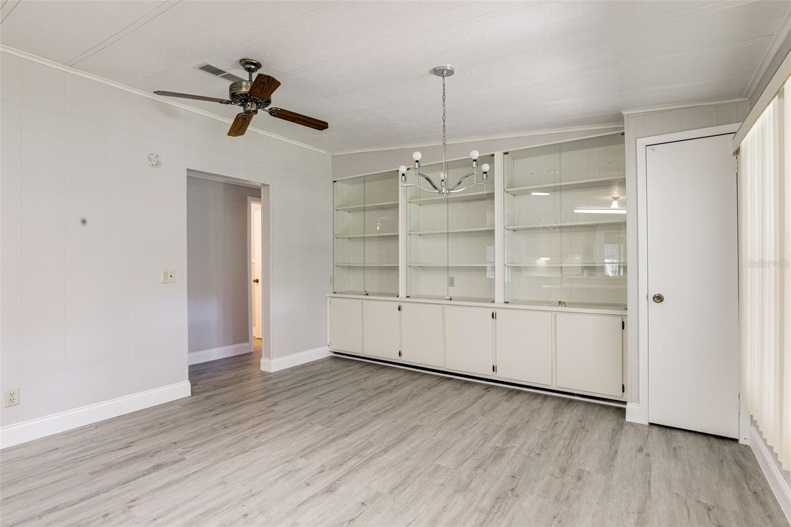 Image 37 of 81 For 101 Mango Cove