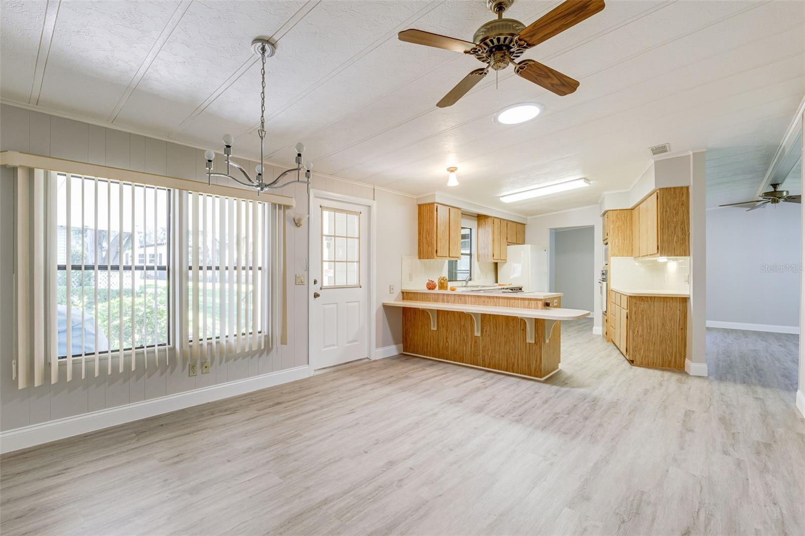 Image 38 of 81 For 101 Mango Cove