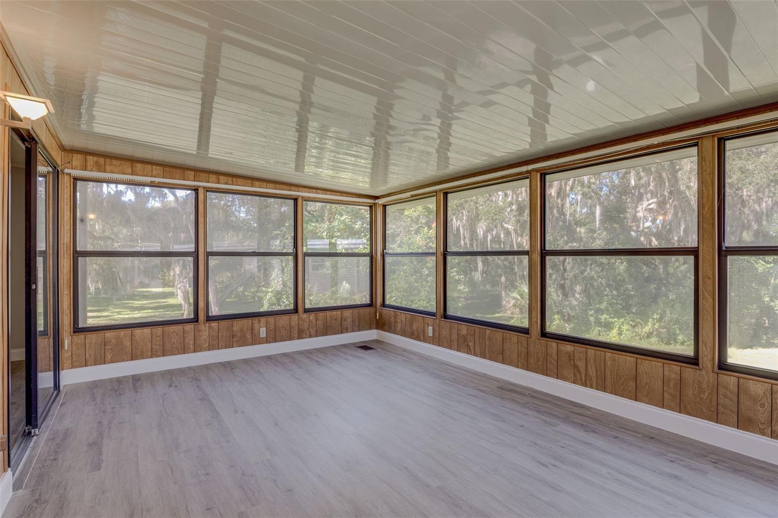 Image 46 of 81 For 101 Mango Cove