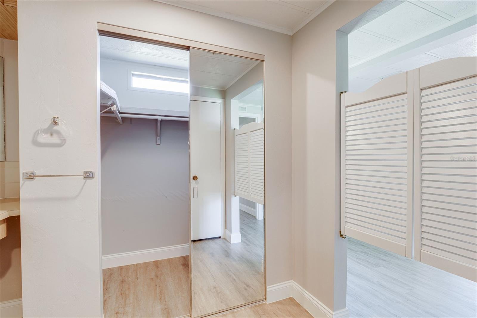 Image 56 of 81 For 101 Mango Cove