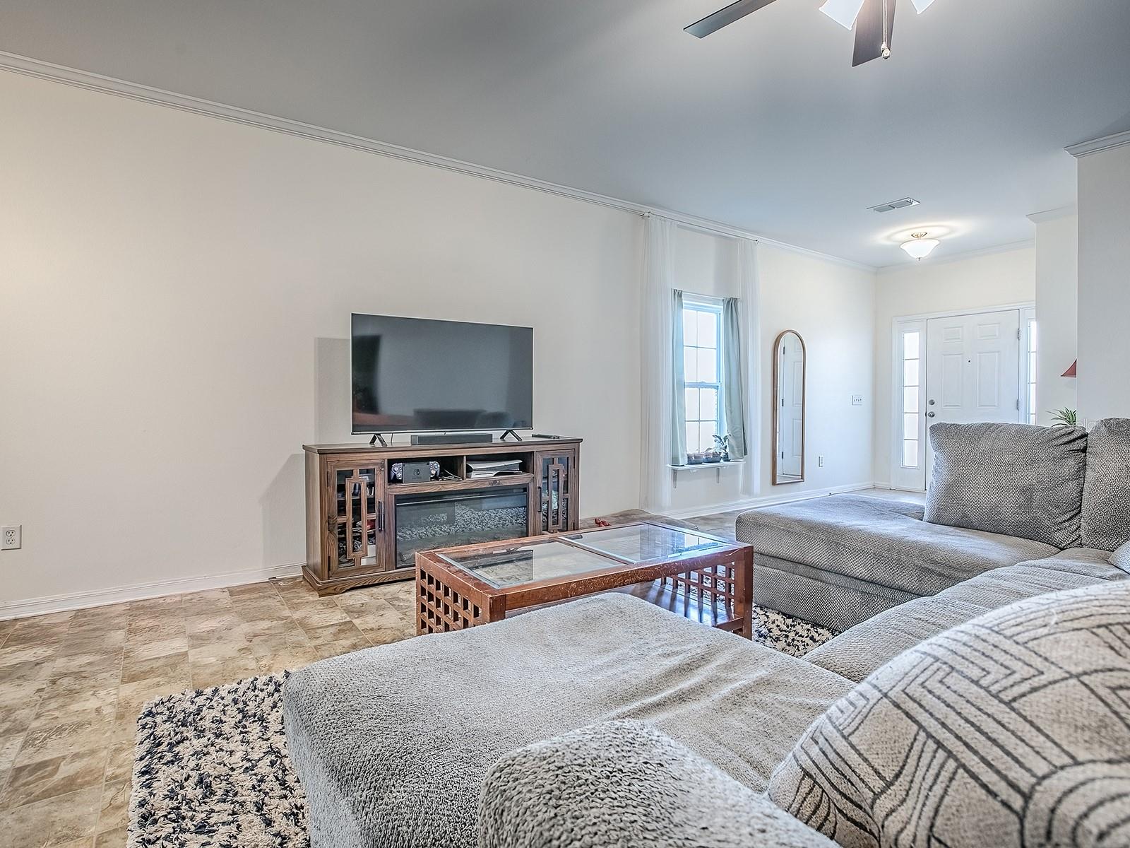 Image 5 of 38 For 7840 21st Way