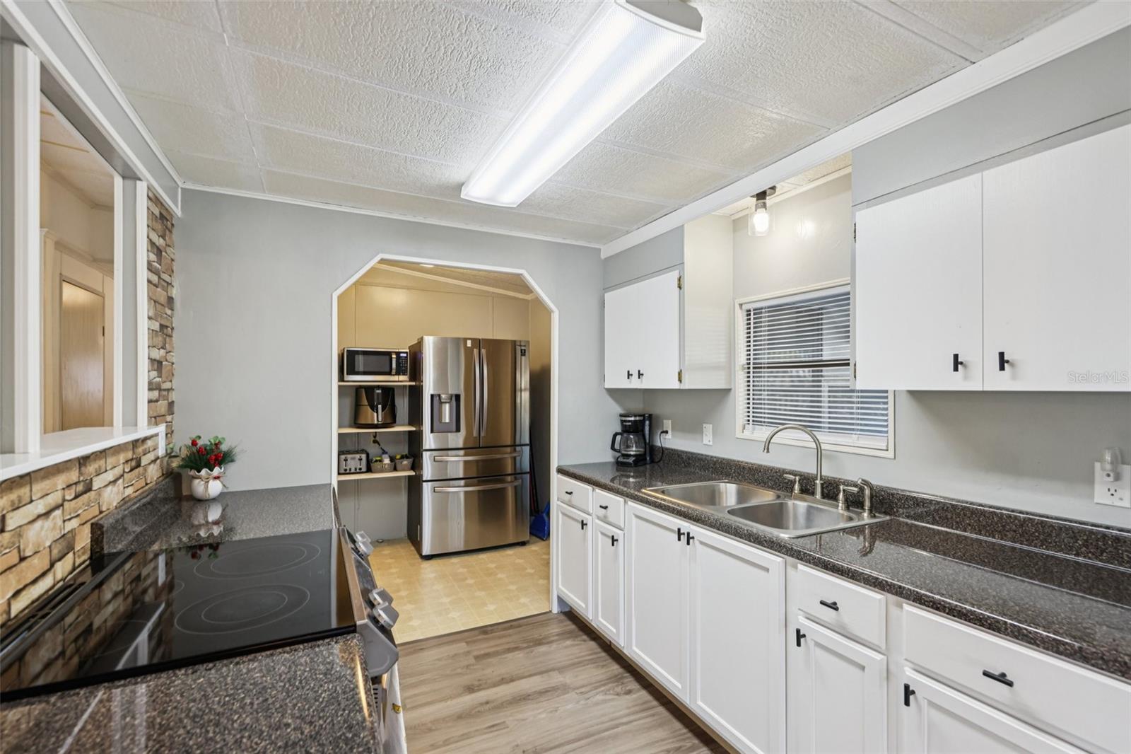 Image 14 of 36 For 6786 5th Place