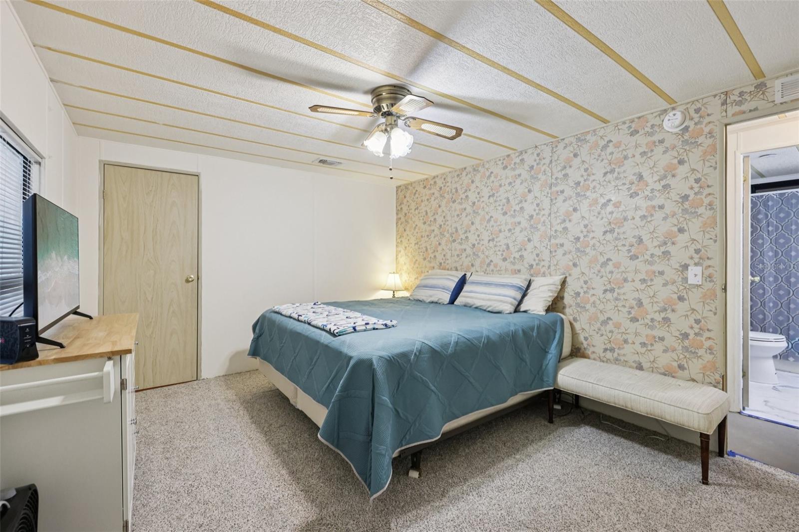 Image 19 of 36 For 6786 5th Place