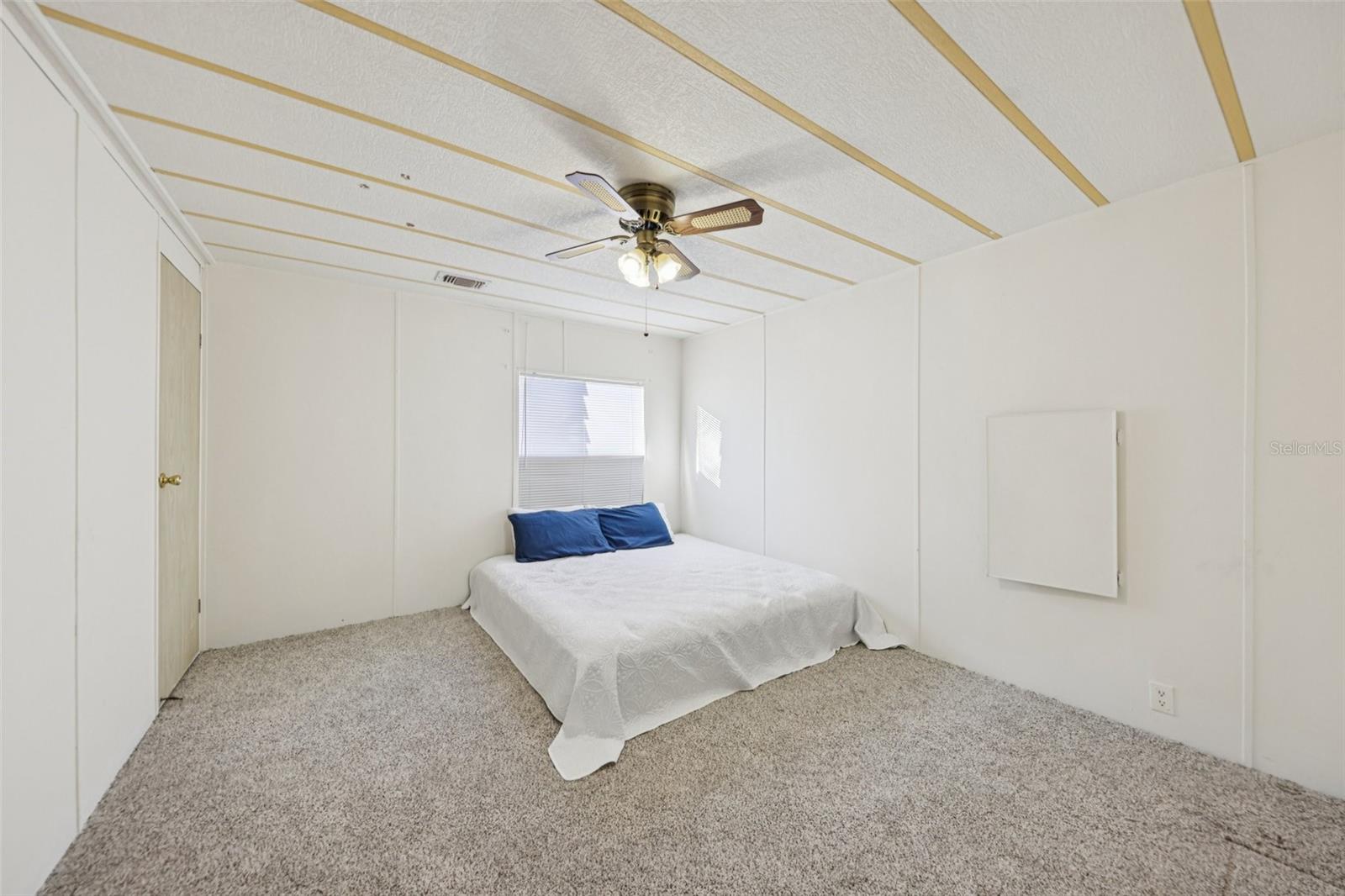 Image 23 of 36 For 6786 5th Place