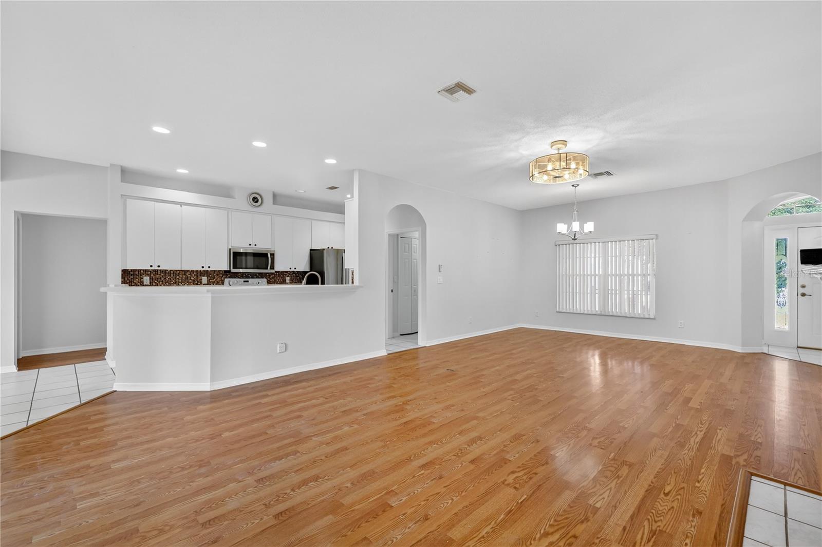 Image 10 of 38 For 5133 Links Lane