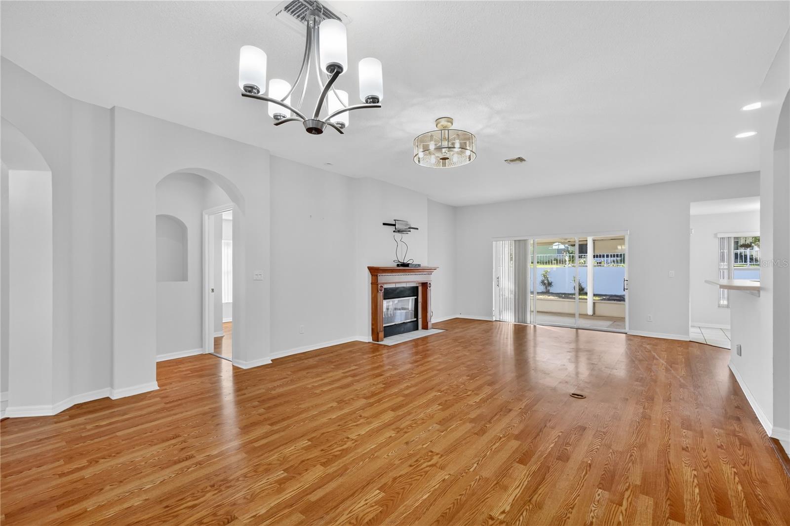 Image 6 of 38 For 5133 Links Lane