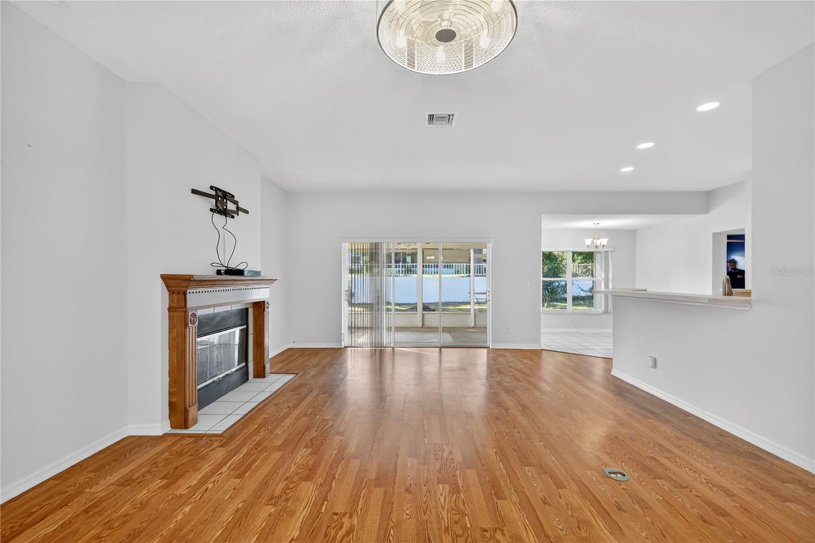 Image 8 of 38 For 5133 Links Lane