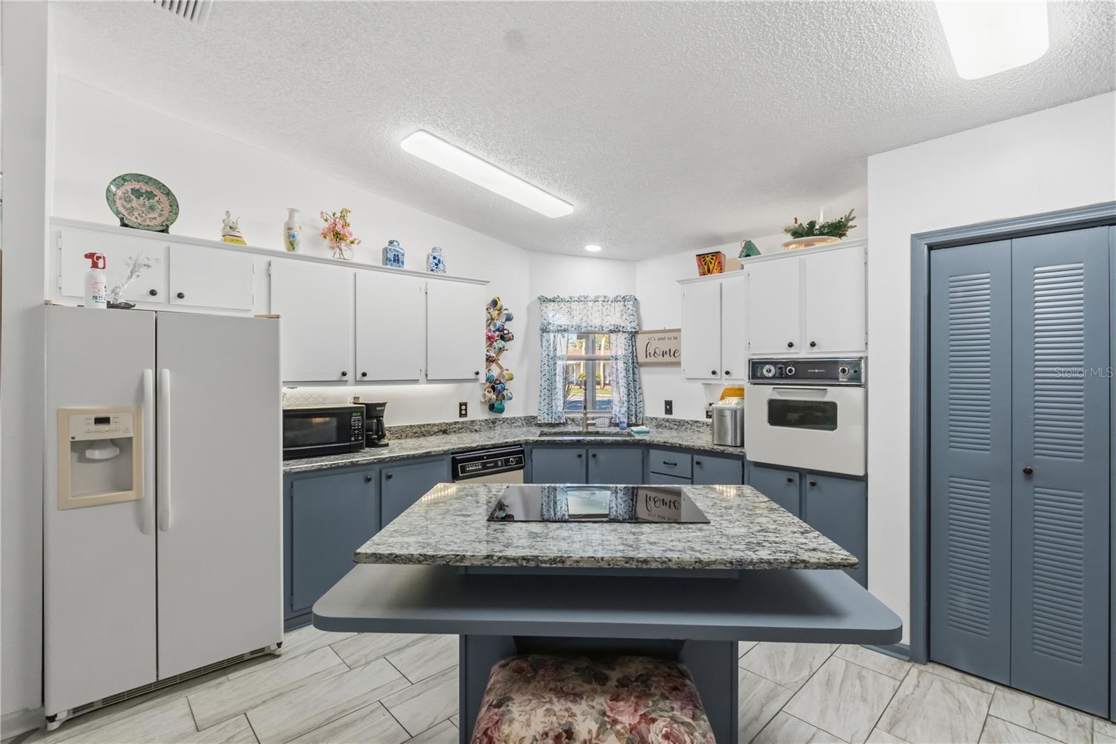 Image 10 of 34 For 1202 Del Toro Drive