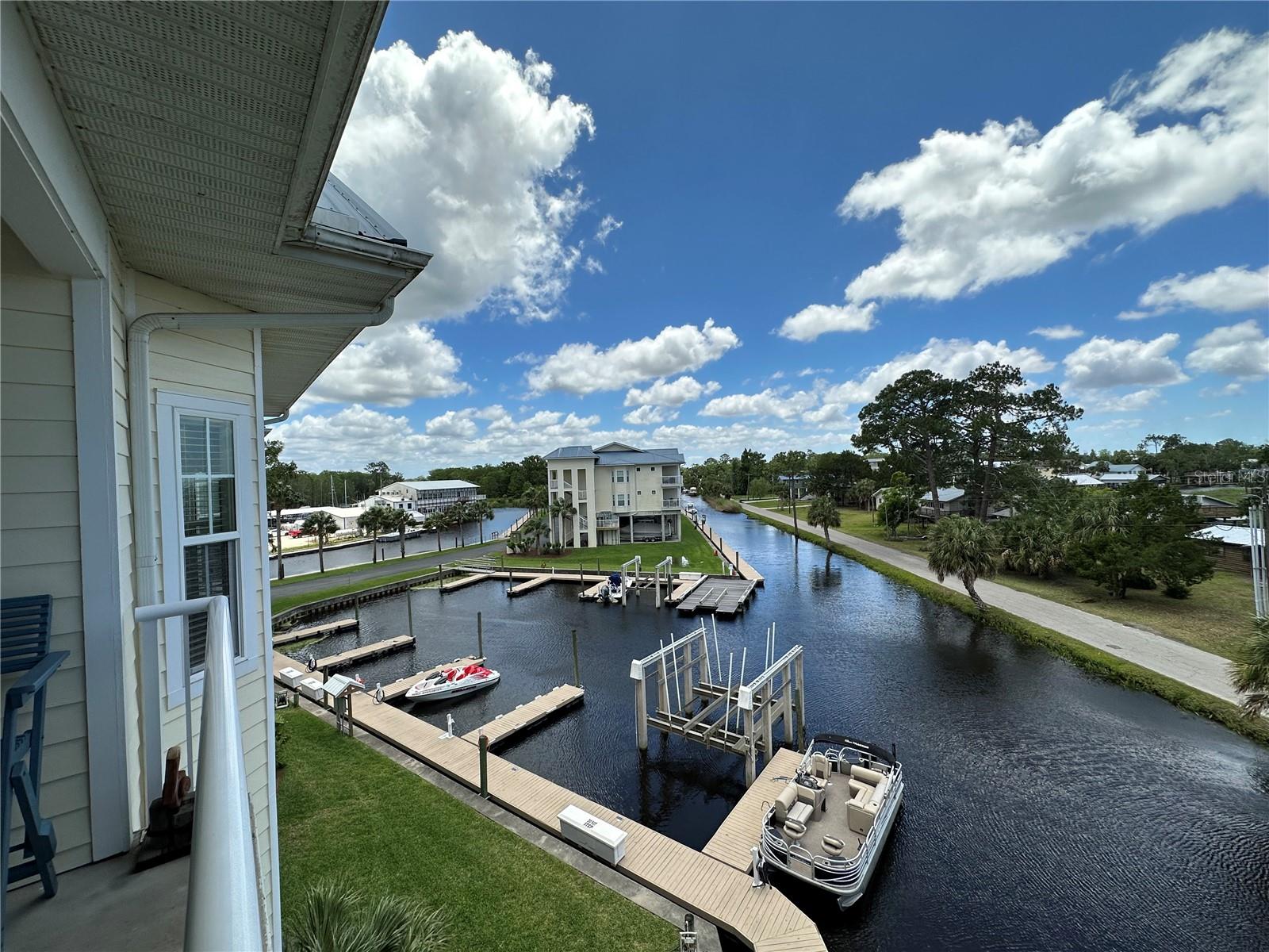 Image 21 of 32 For 54 Se 910 Avenue #210