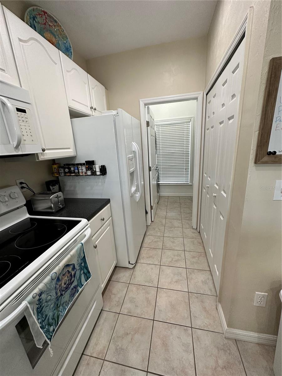 Image 27 of 32 For 54 Se 910 Avenue #210