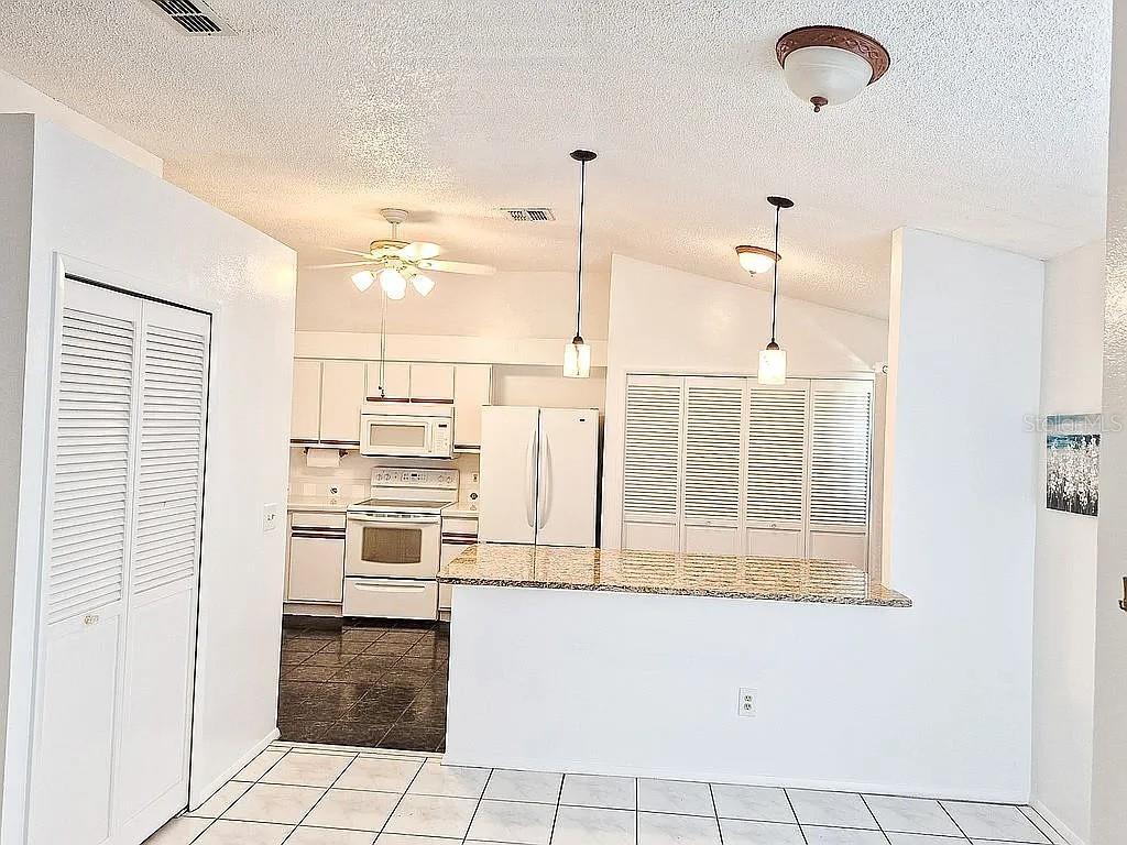 Image 11 of 32 For 5563 Garden Grove Circle