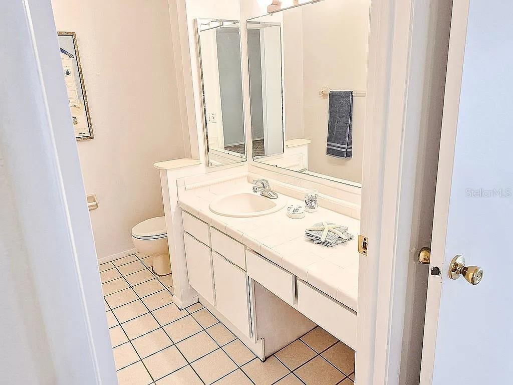 Image 15 of 32 For 5563 Garden Grove Circle