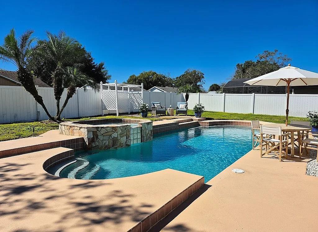 Image 2 of 32 For 5563 Garden Grove Circle