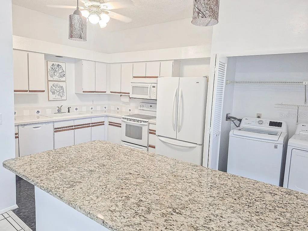 Image 7 of 32 For 5563 Garden Grove Circle