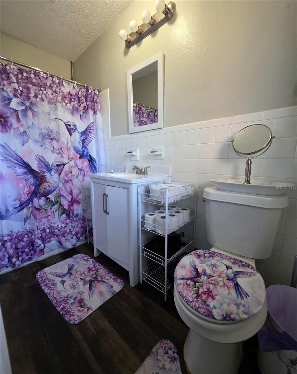 Image 11 of 25 For 804 Lone Oak Drive