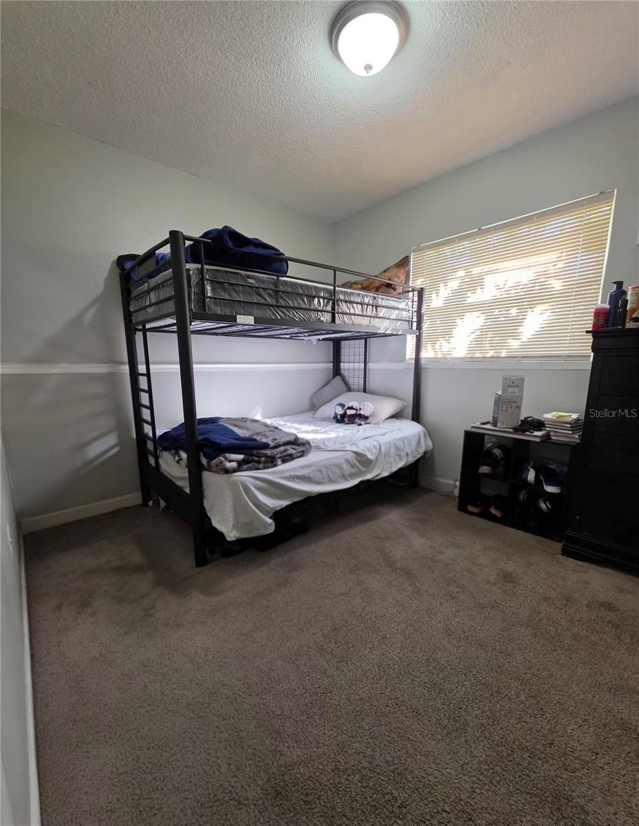 Image 14 of 25 For 804 Lone Oak Drive