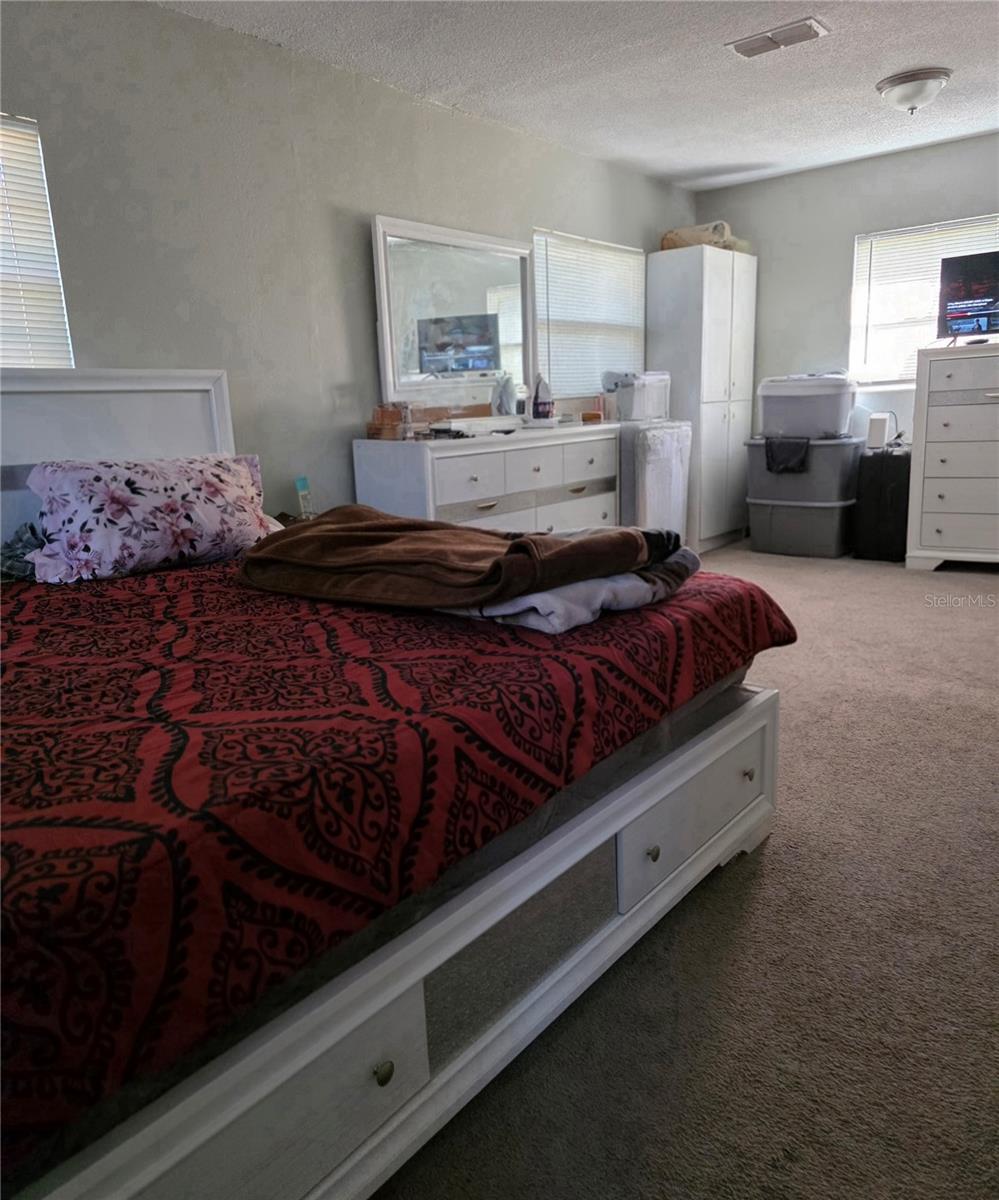 Image 15 of 25 For 804 Lone Oak Drive