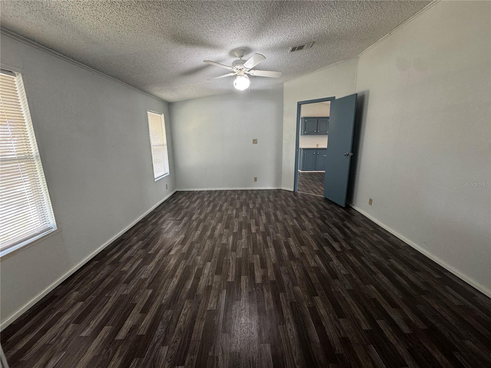 Image 13 of 19 For 1827 Leesburg Boulevard