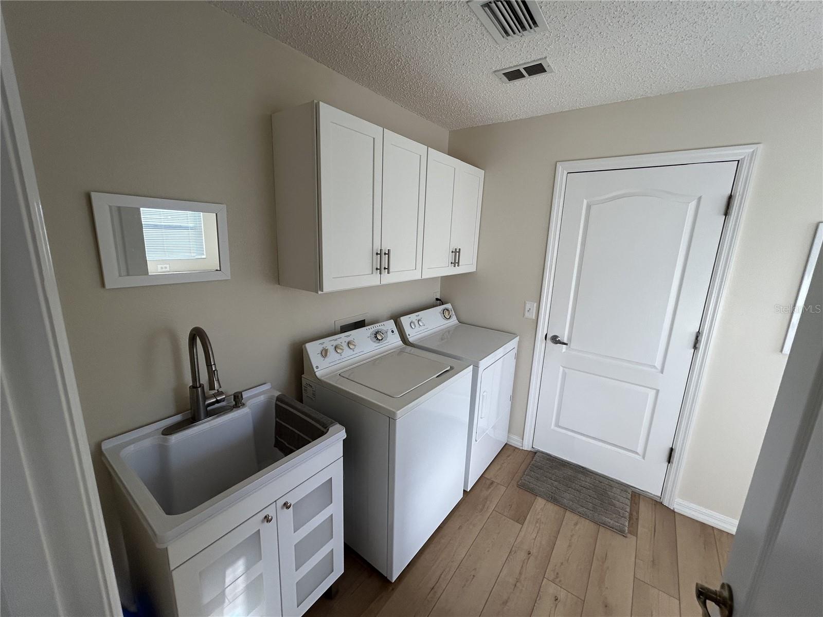 Image 13 of 14 For 3057 Saint Thomas Lane