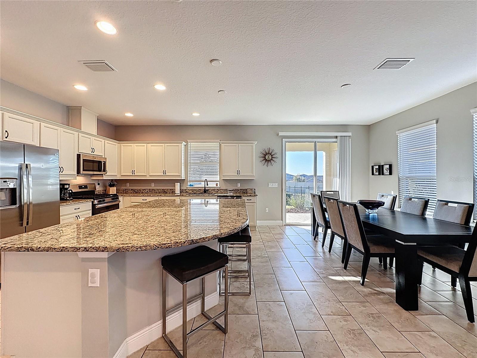 Image 17 of 79 For 115 Silver Maple Road