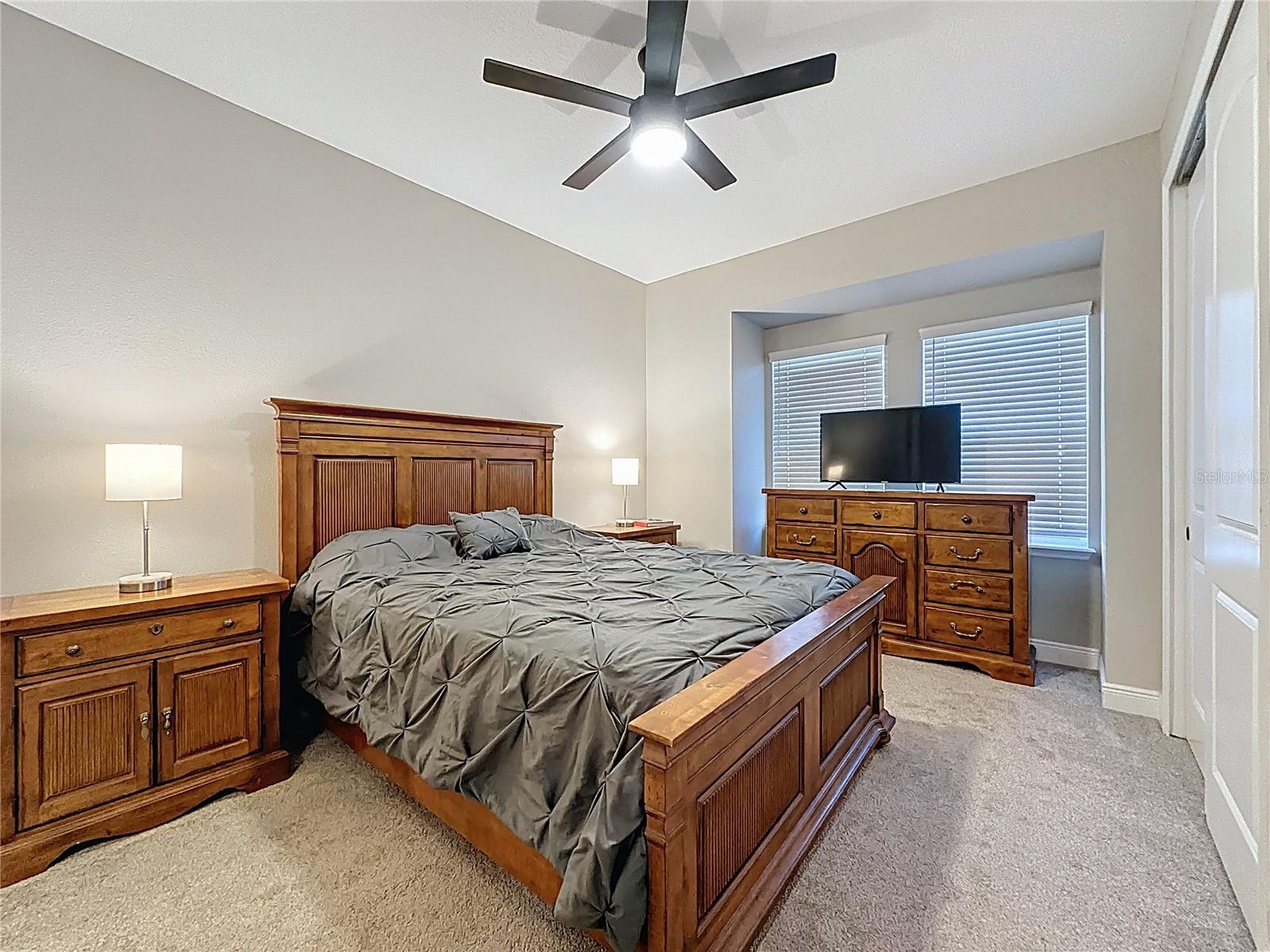 Image 21 of 79 For 115 Silver Maple Road