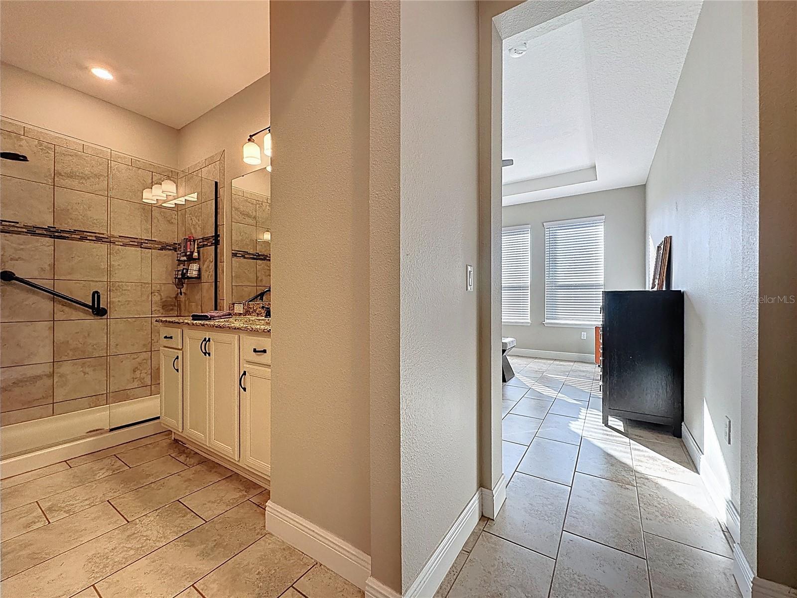 Image 26 of 79 For 115 Silver Maple Road