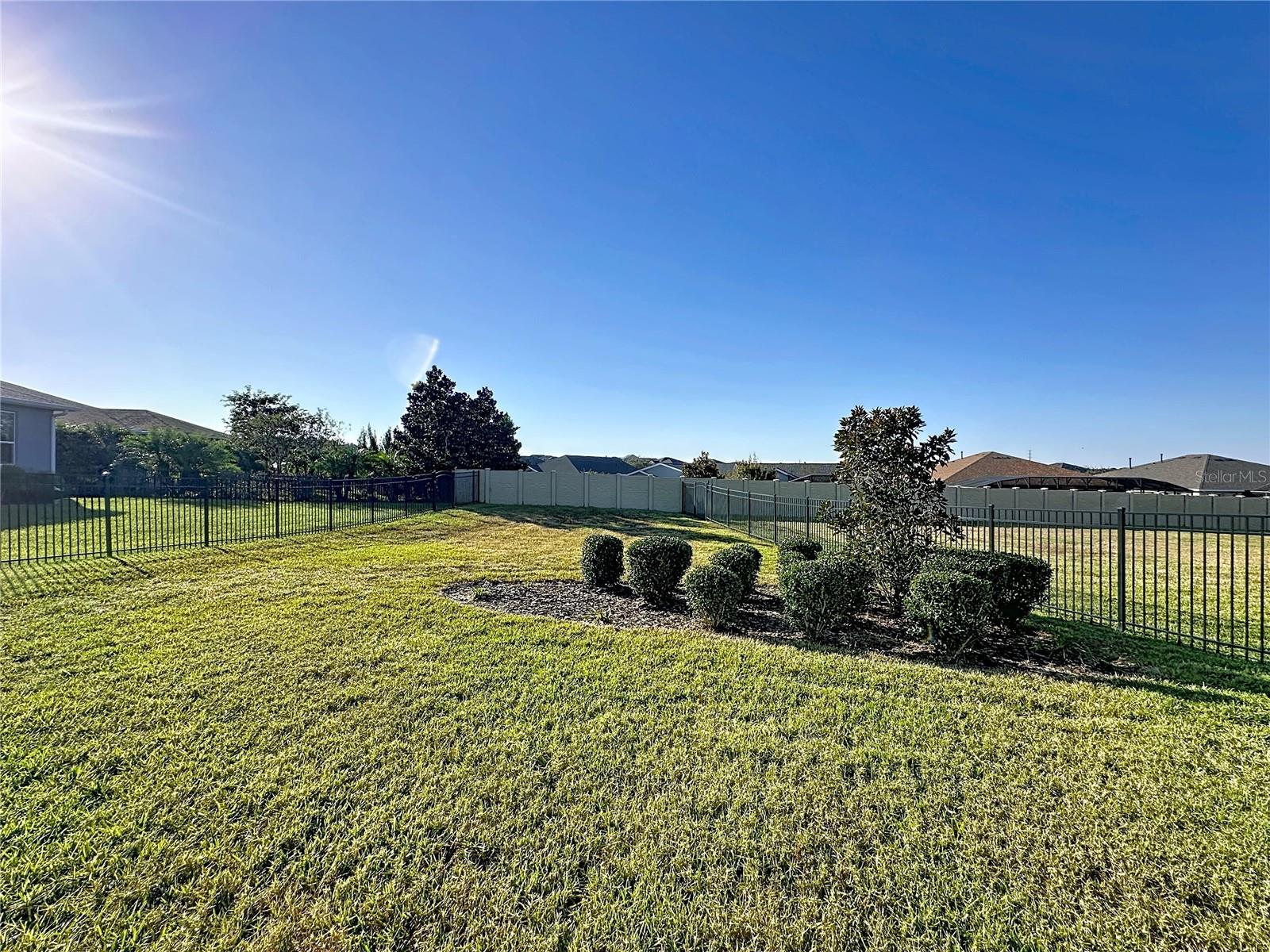 Image 44 of 79 For 115 Silver Maple Road