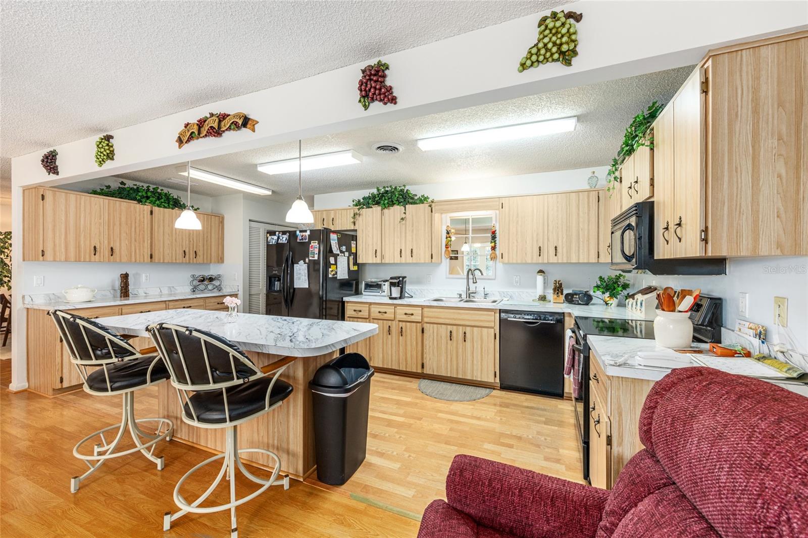 Image 18 of 46 For 9257 82nd Terrace B