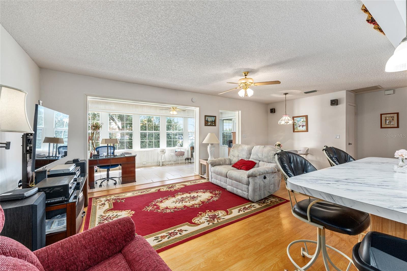 Image 27 of 46 For 9257 82nd Terrace B