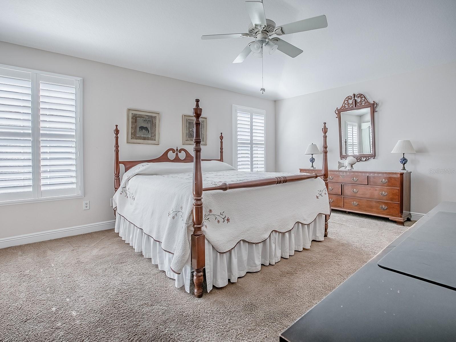 Image 19 of 43 For 752 Harvey Lane