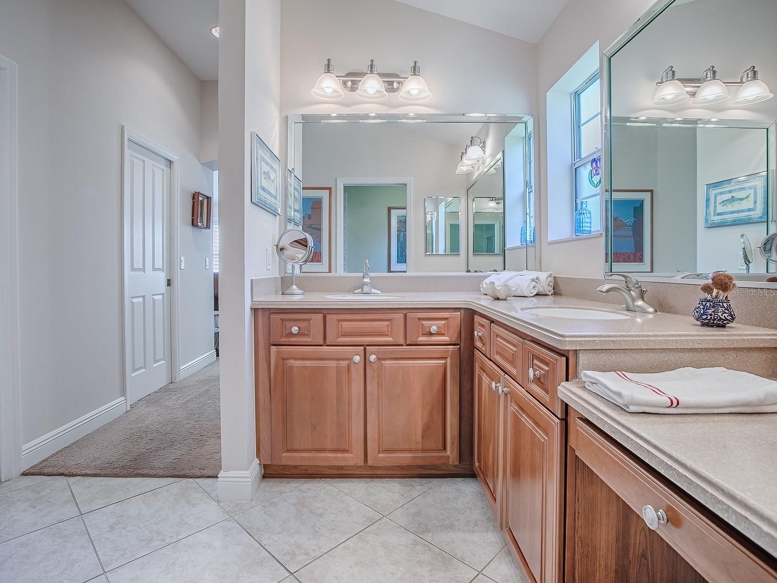 Image 22 of 43 For 752 Harvey Lane