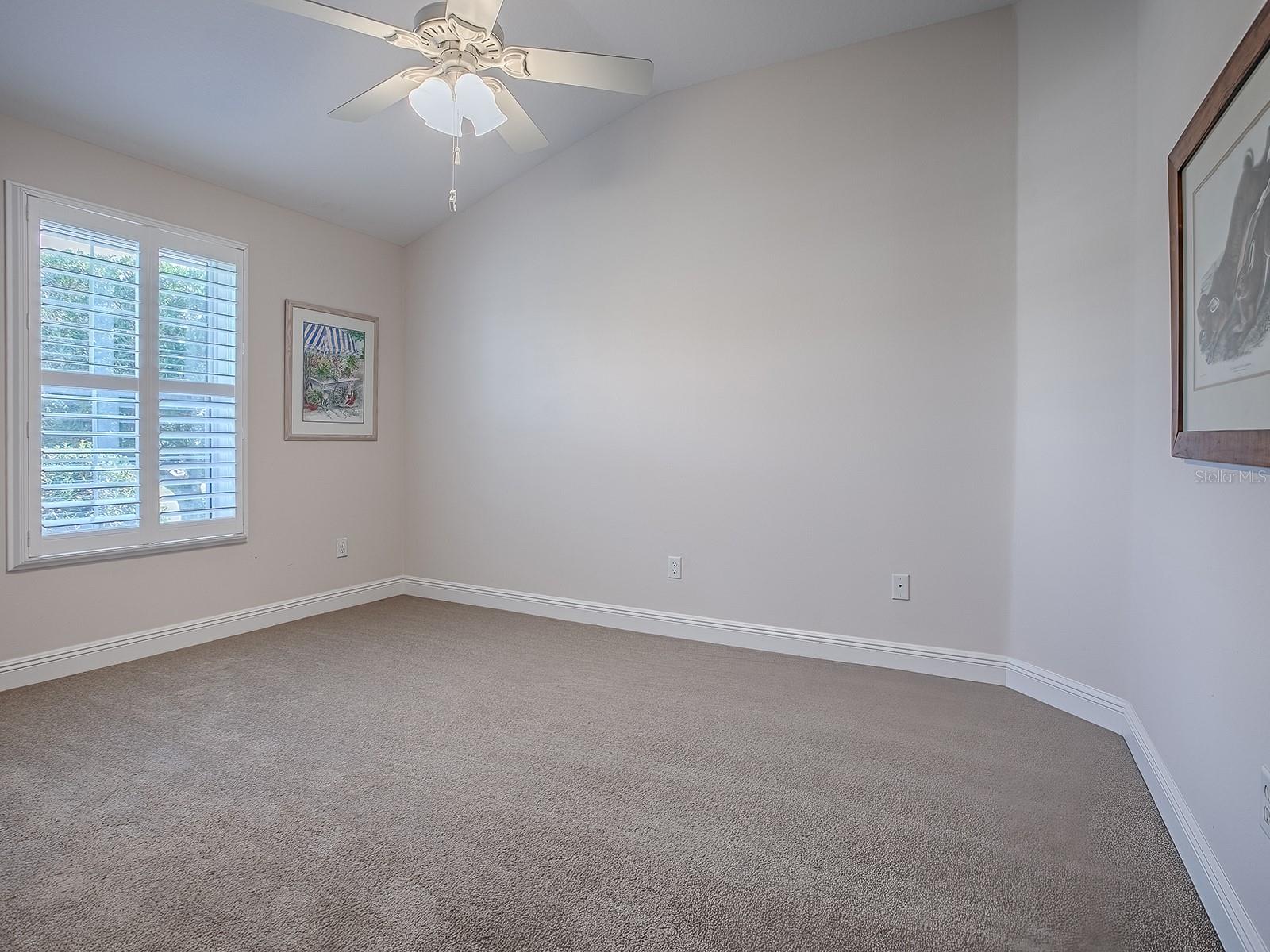 Image 28 of 43 For 752 Harvey Lane