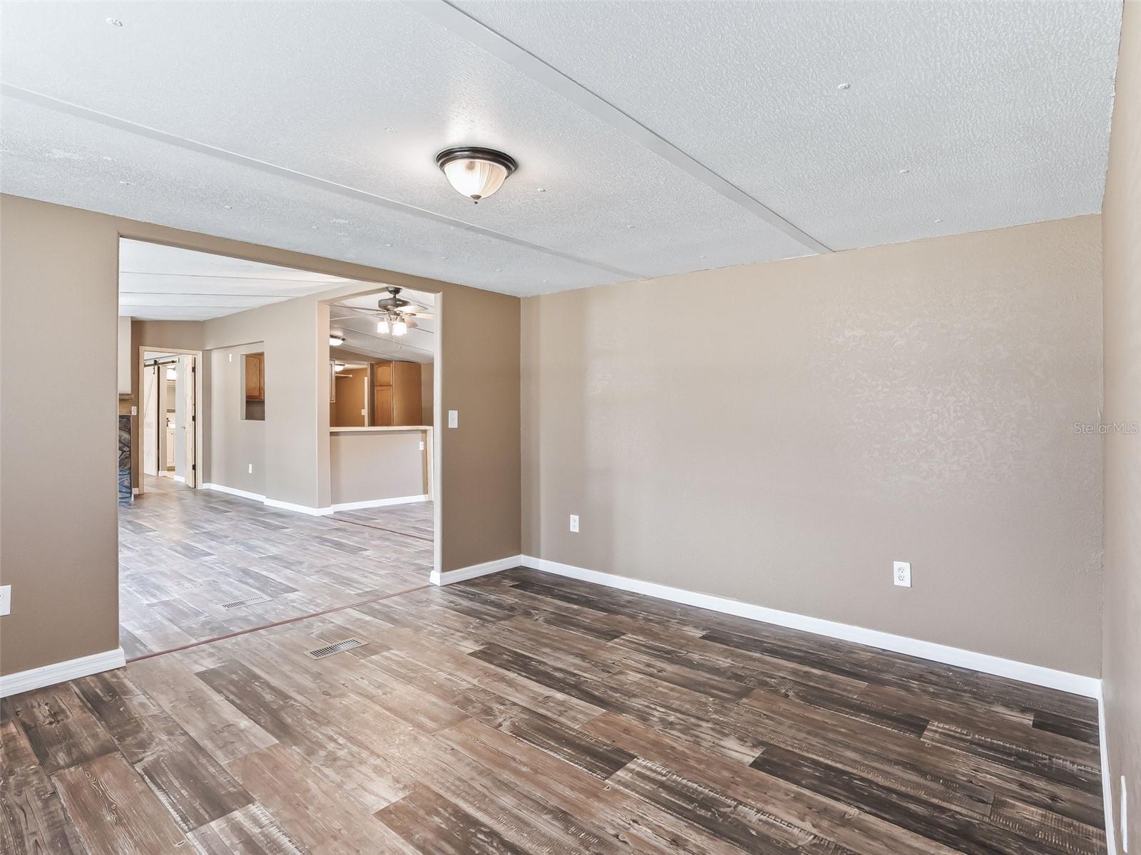 Image 15 of 37 For 17586 133rd Court