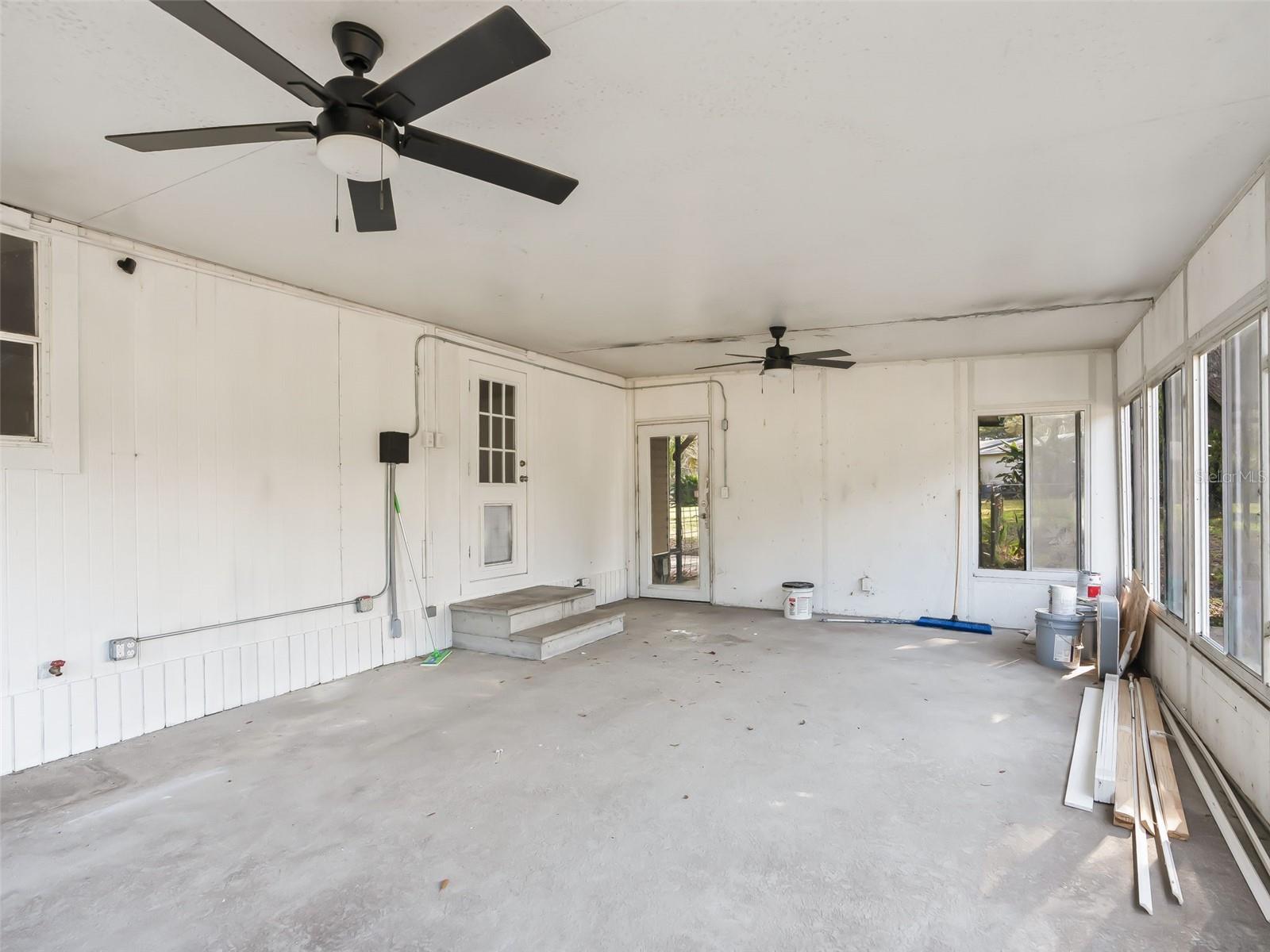 Image 26 of 37 For 17586 133rd Court