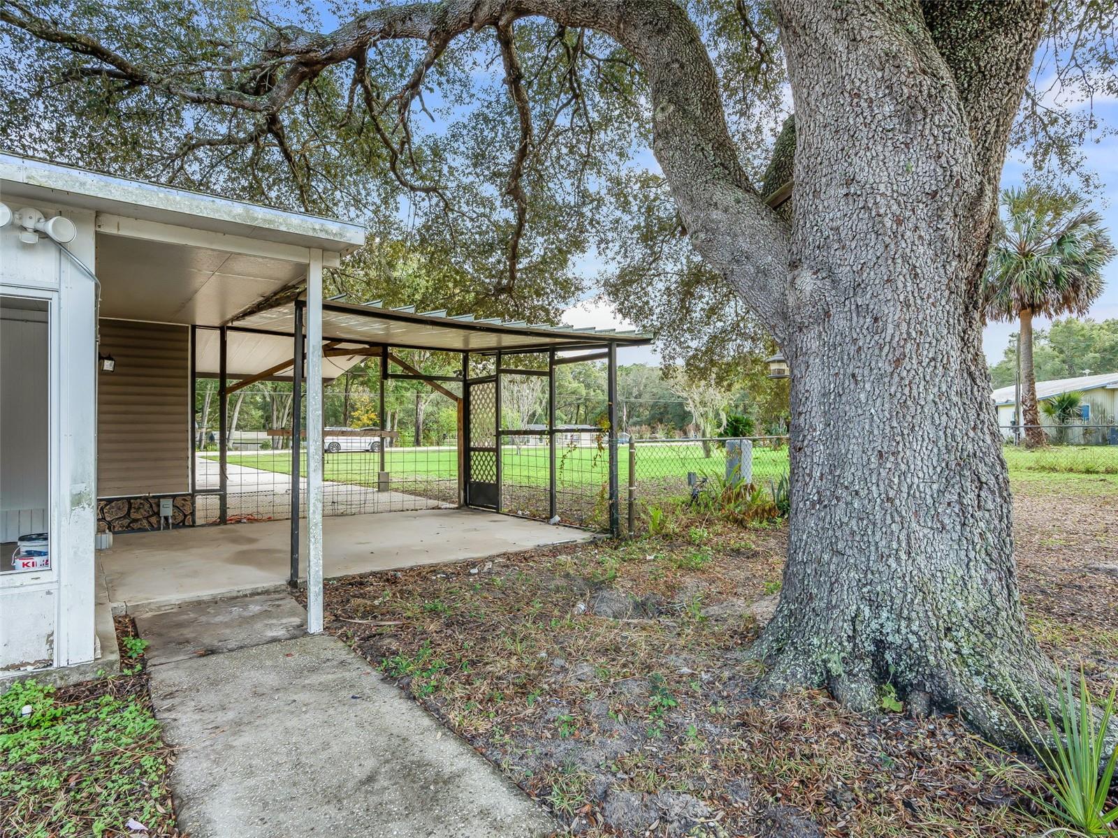 Image 27 of 37 For 17586 133rd Court