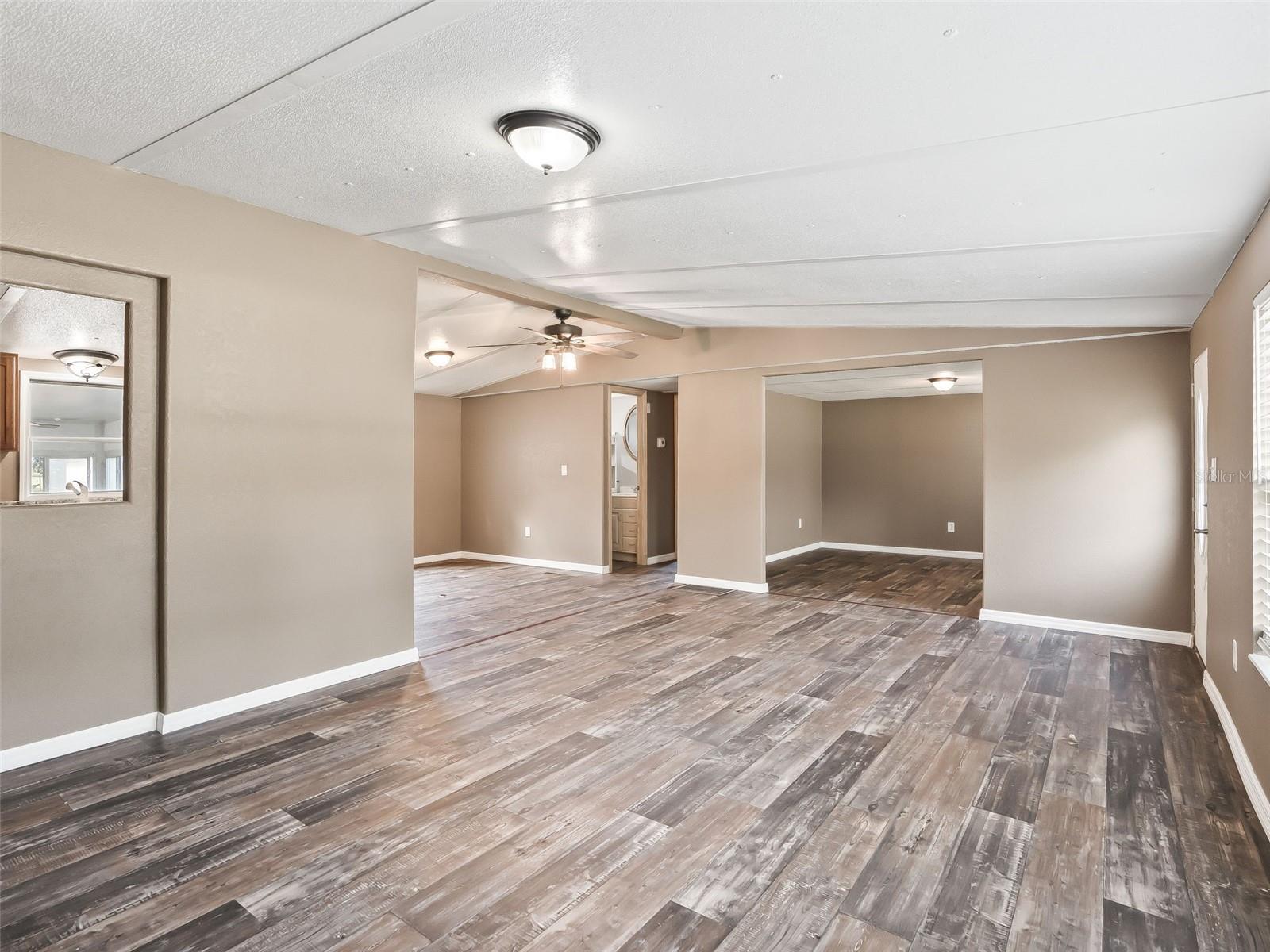 Image 8 of 37 For 17586 133rd Court