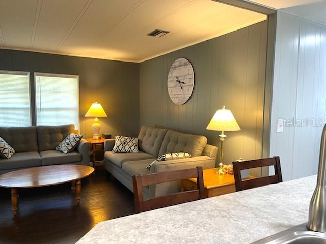 Image 10 of 32 For 64 Bobwhite Rd