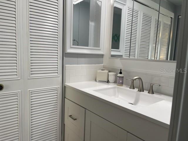 Image 27 of 32 For 64 Bobwhite Rd