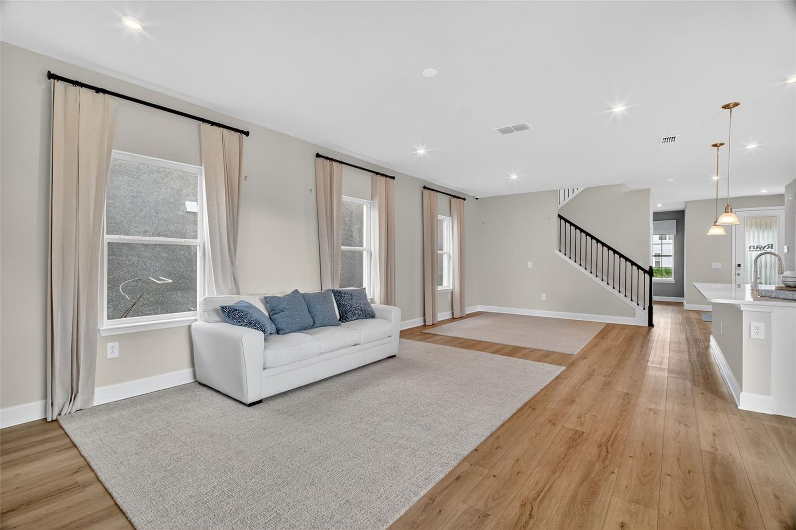 Image 10 of 32 For 3938 Capital Reef Way