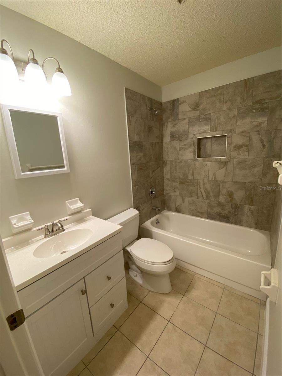 Image 7 of 7 For 607 Ridge Place