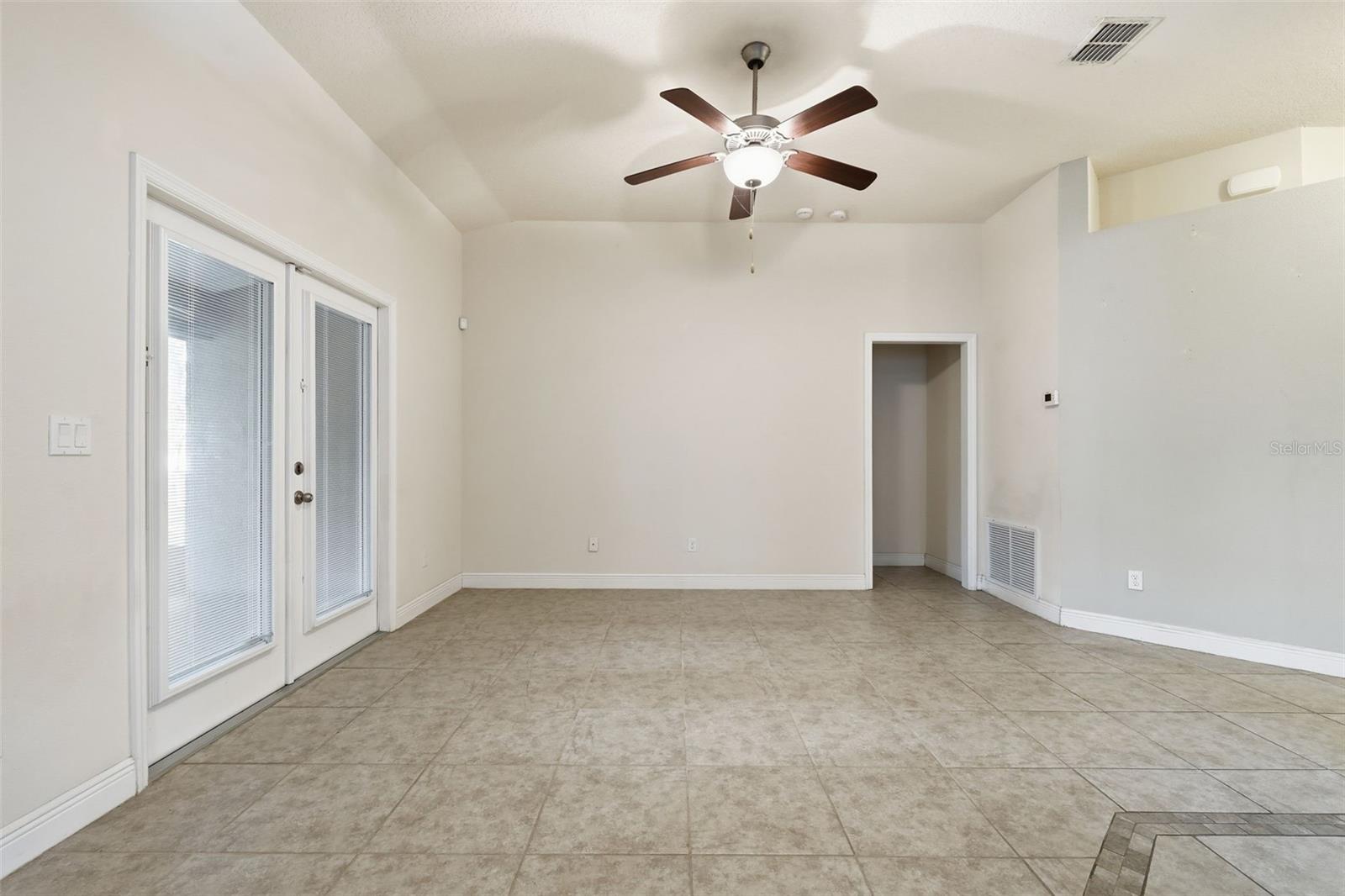 Image 10 of 43 For 2179 Bexley Drive