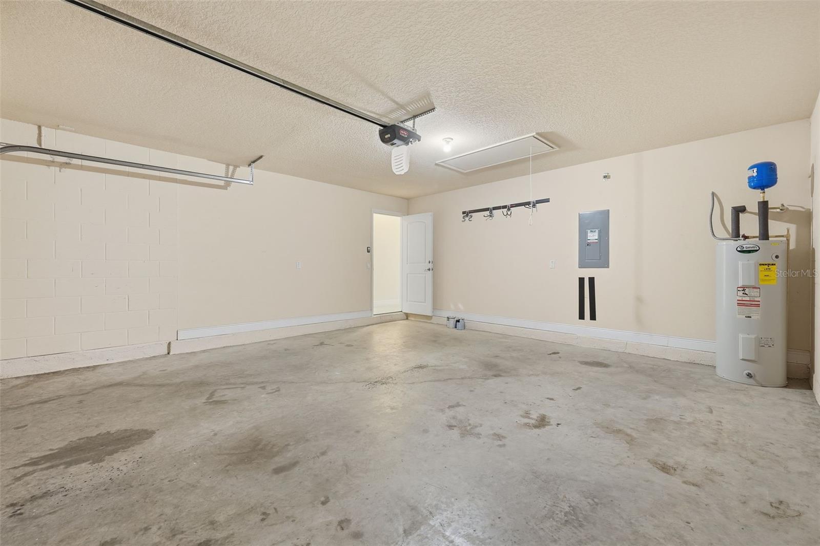 Image 28 of 43 For 2179 Bexley Drive