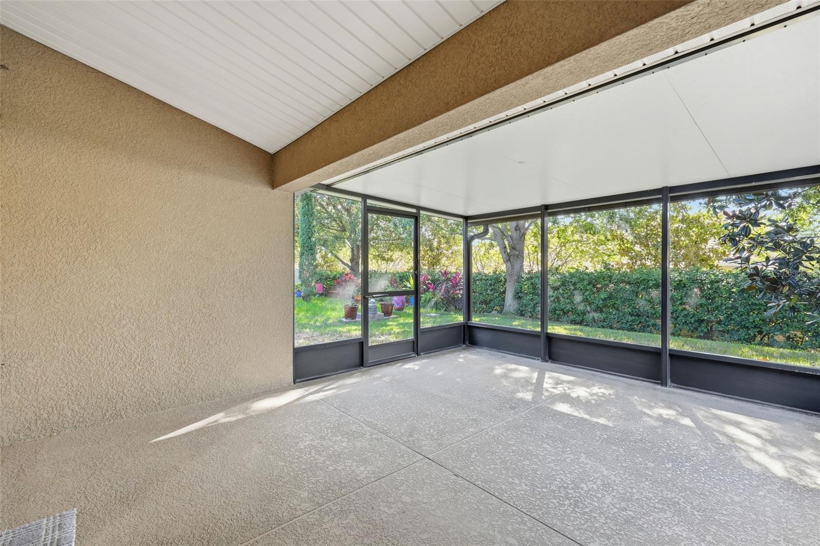 Image 32 of 43 For 2179 Bexley Drive