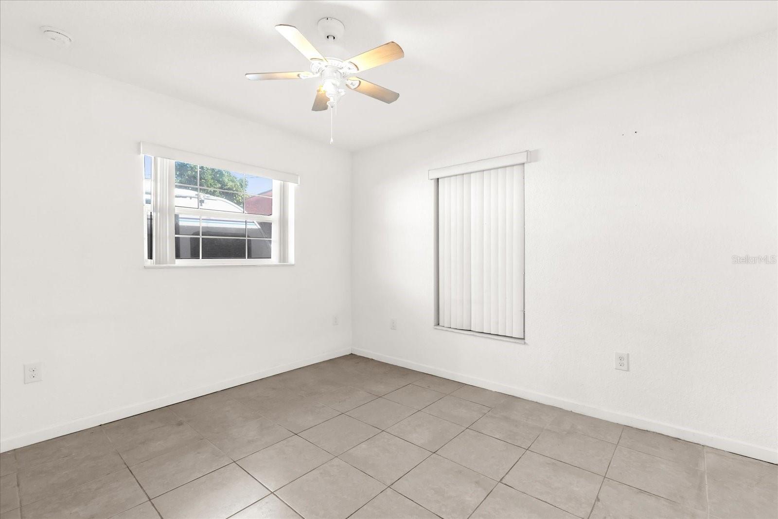 Image 11 of 34 For 910 Rich Drive